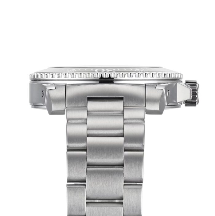 Gucci Men's Dive Watch, 40mm - YA136301A - Image 7